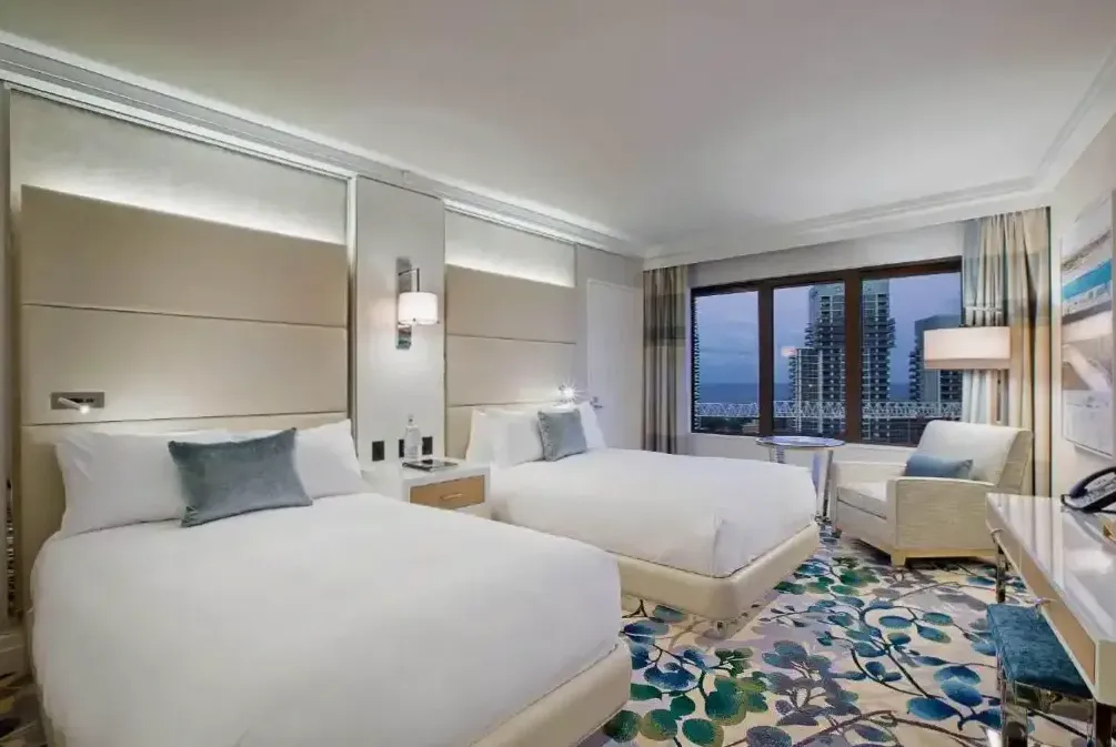 Signature suite with ocean view