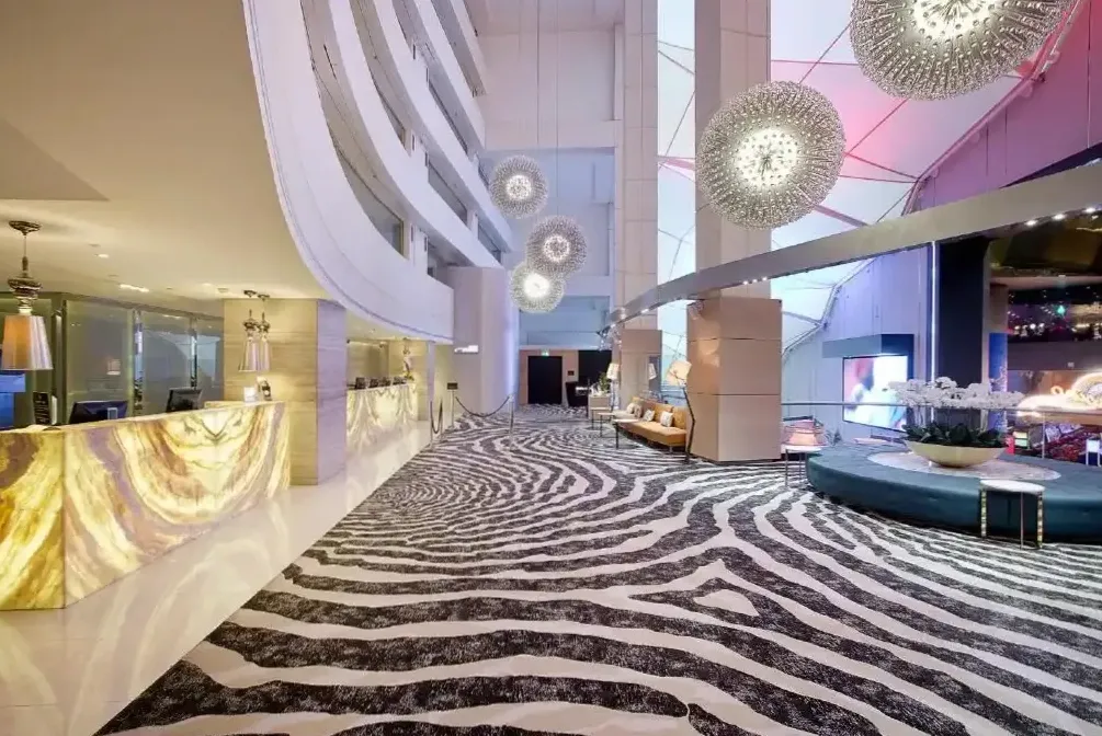 Broadbeach After Dark: The Dining Scene